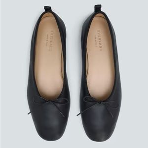 EVERLANE The Italian Leather Day Ballet Flat in Black Slip On Bow Toe Size 9 NEW